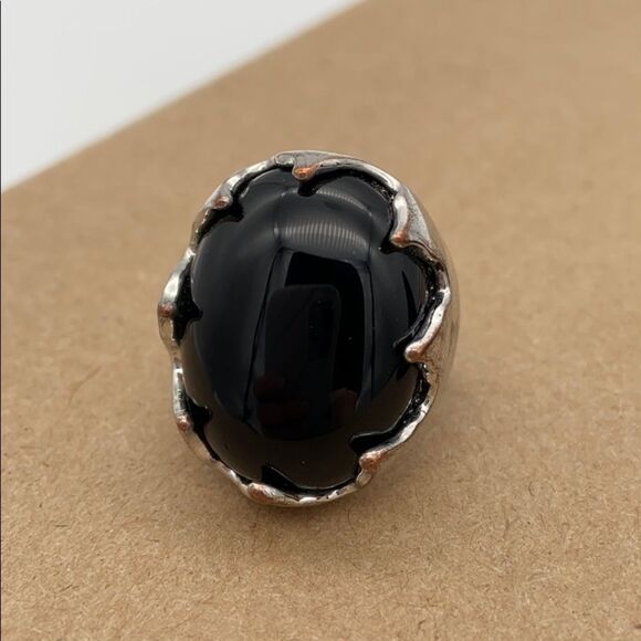 Funky polished black stone & silver tone ring 6.5 - Picture 3 of 16